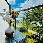 Balaton Bliss Lakefront * Siófok