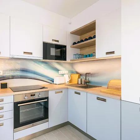 Balaton Bliss Lakeside Apartment *