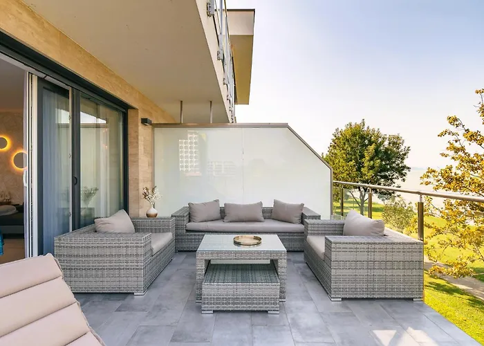Lägenhet Balaton Bliss Lakefront *